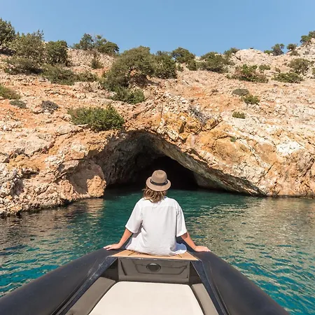 Virtu On The Hill 酒店 4*