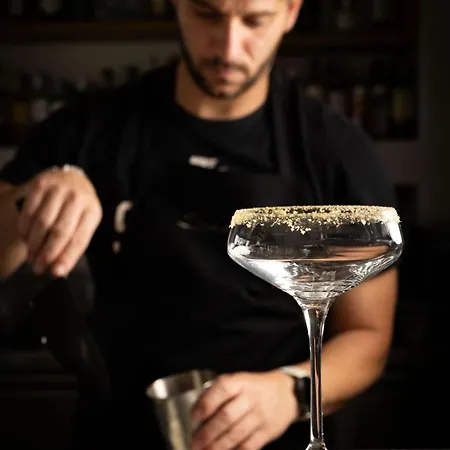 Virtu On The Hill Hotel